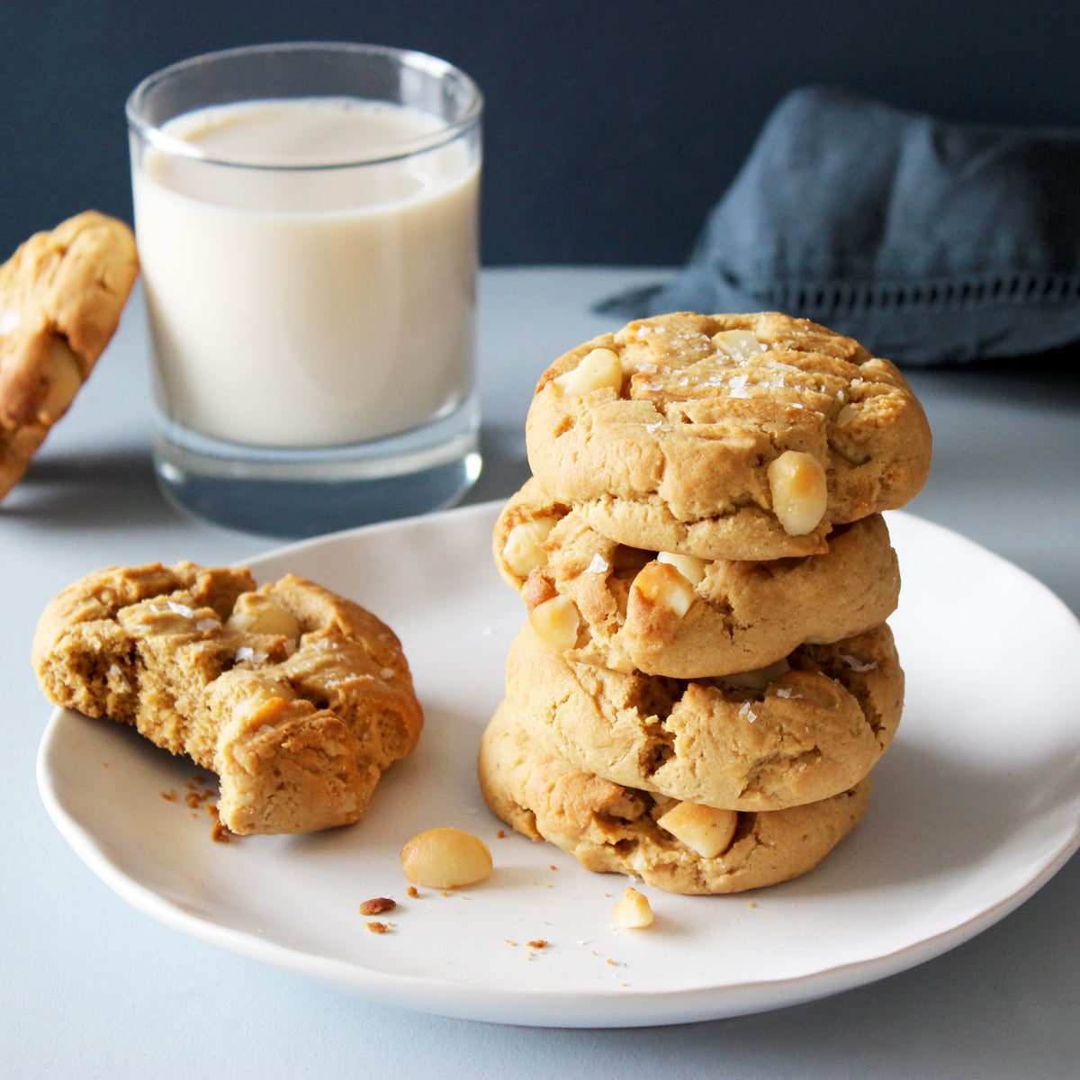 Salted Caramel and Macadamia Nut Cookies